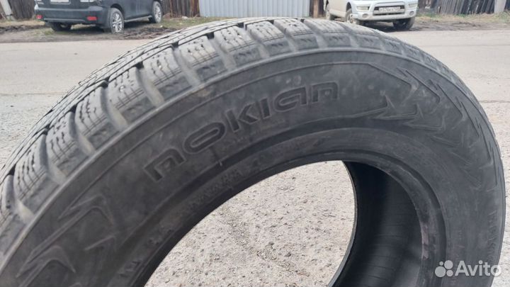 Nokian Tyres Hakkapeliitta 7 215/65 R16