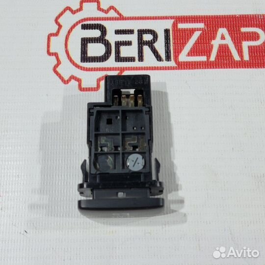 Кнопка Toyota Corolla E150