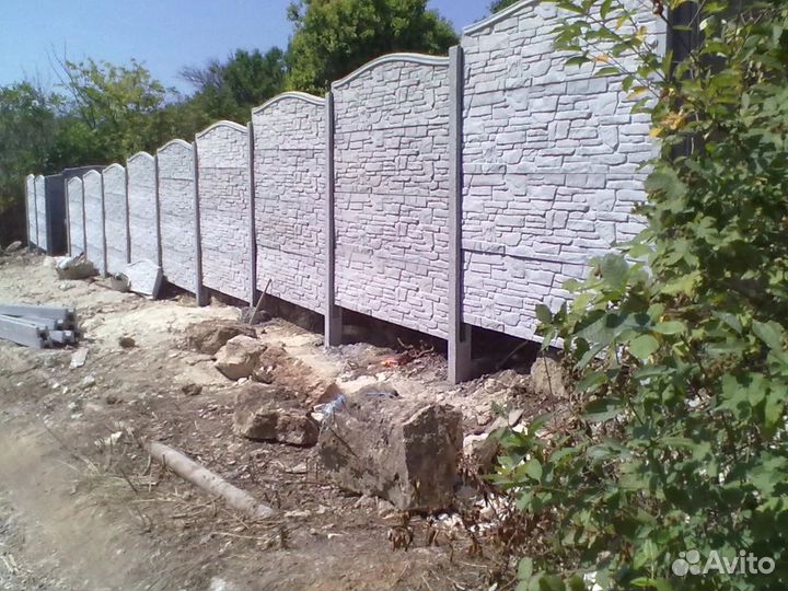 Забор бетонный