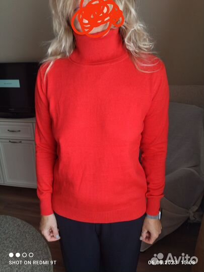 Свитер женский