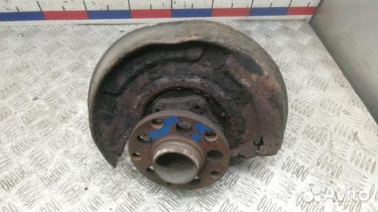 Ступица задняя правая skoda superb 1 (ODN41NY01)