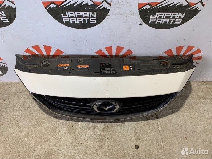 Решетка радиатора Mazda Mazda6