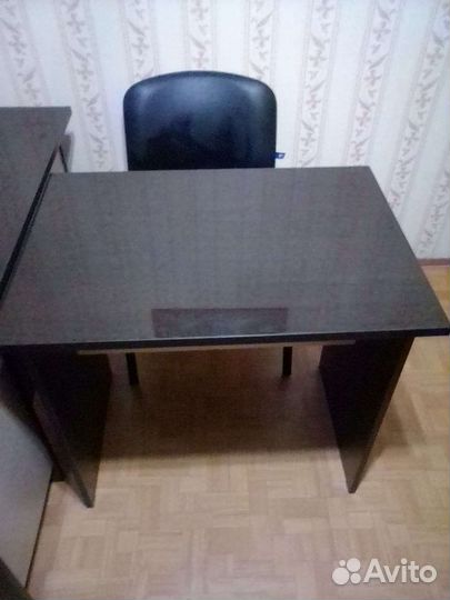 Стол письменный
