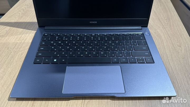 Ноутбук 14 Honor MagicBook 14 8/512Gb(б/у)