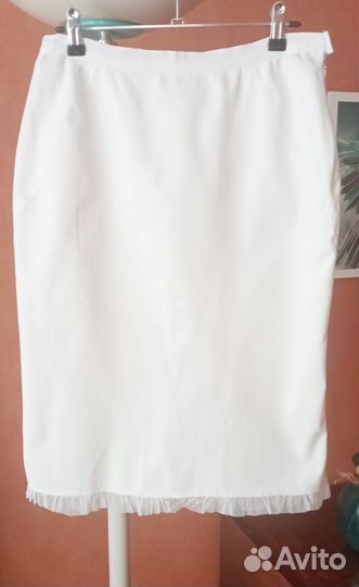 Юбки 46 разм много