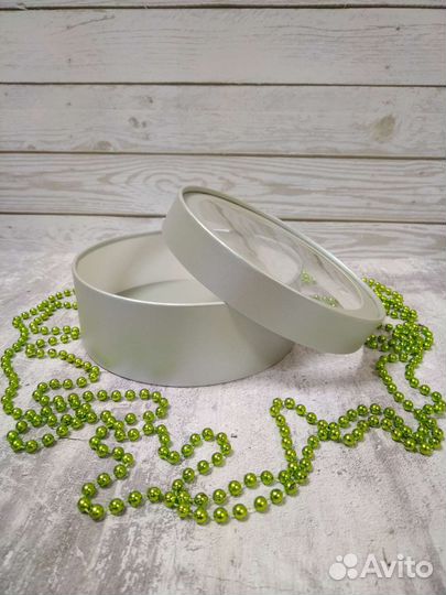 Коробка подарочная с окошком