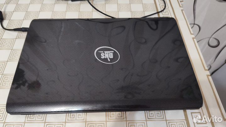 Ноутбук DNS i7,8GB,500GB SSD