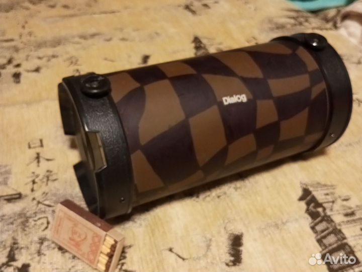 Портативная колонка большая