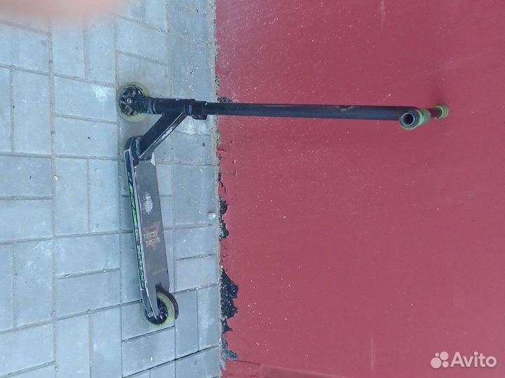 Трюковой самокат