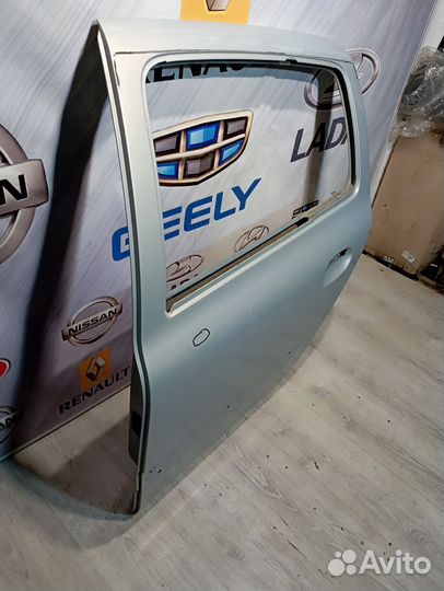 Дверь задняя боковая Renault symbol Лев
