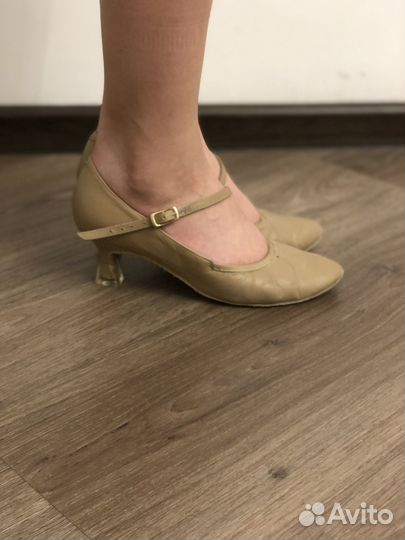 Туфли для бальных танцев