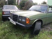 Mercedes-Benz W123 2.3 MT, 1975, 500 000 км, с пробегом, цена 100 000 руб.
