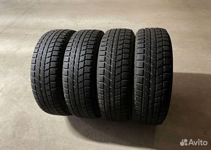 Toyo Observe GSi-5 215/65 R17