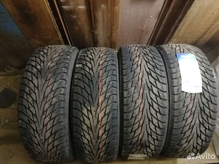 Nokian Tyres Hakkapeliitta R2 215/60 R16 99R