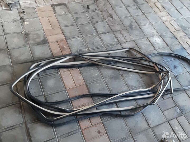 Уплотнительные дверей резинки Toyota Harrier Lexus