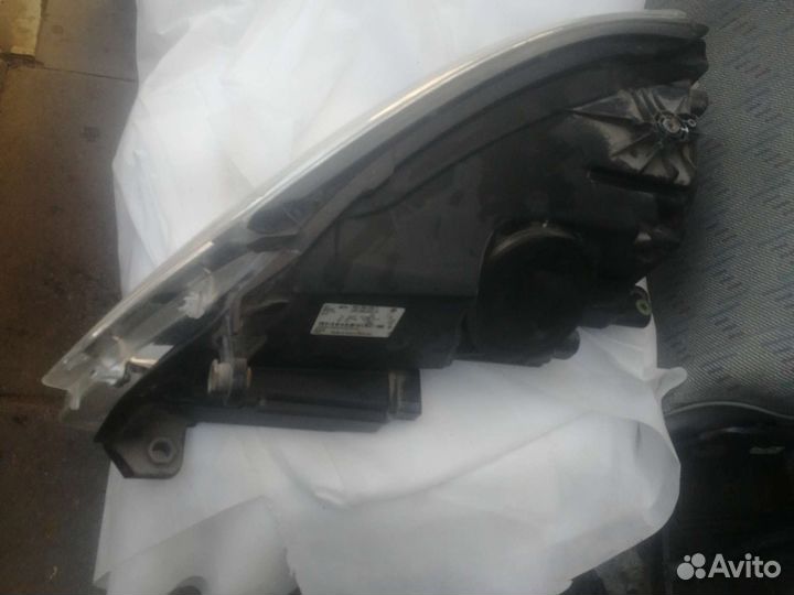 Фара адаптивная Tiguan 1 5N1941032T правая