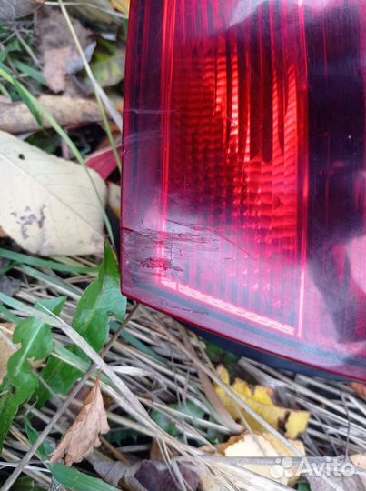 Фонарь задний volkswagen polo sedan 2015