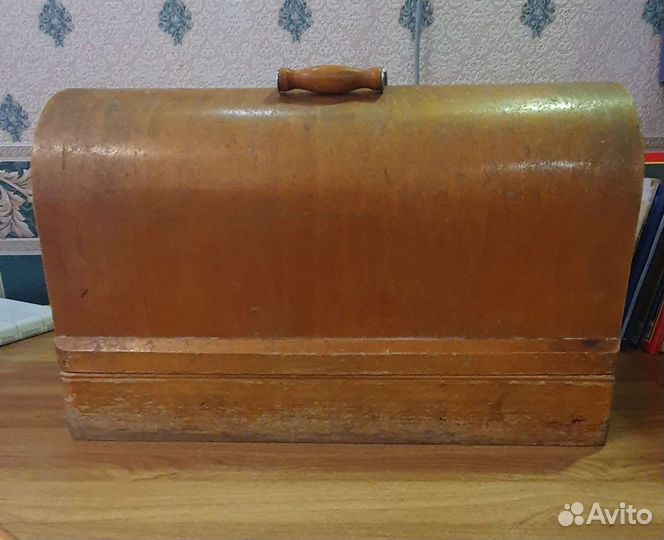 Швейная машина Подольск М100