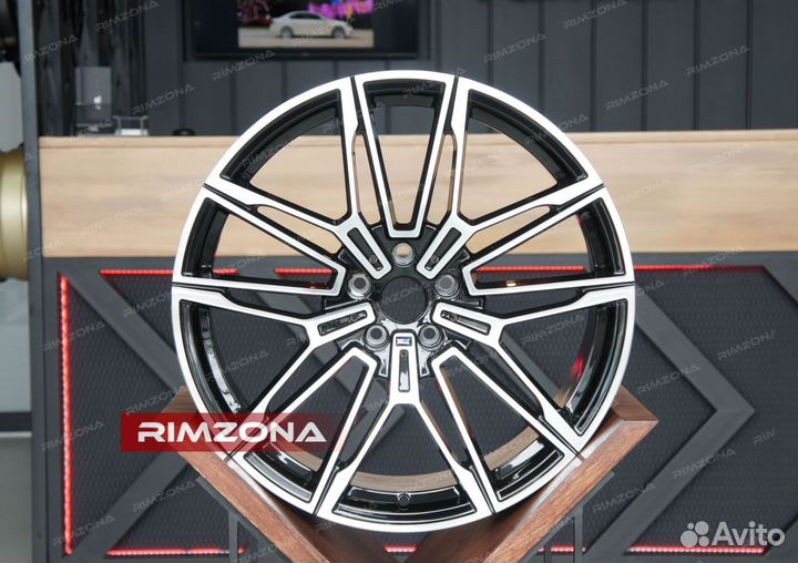 Кованые диски 825M Style R22 на Bmw X5 F95