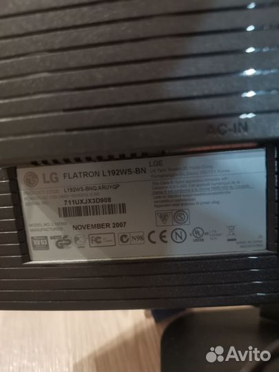 Монитор lg 19