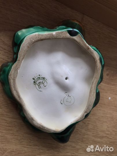 Пепельница «Улитка на листе кувшинки»