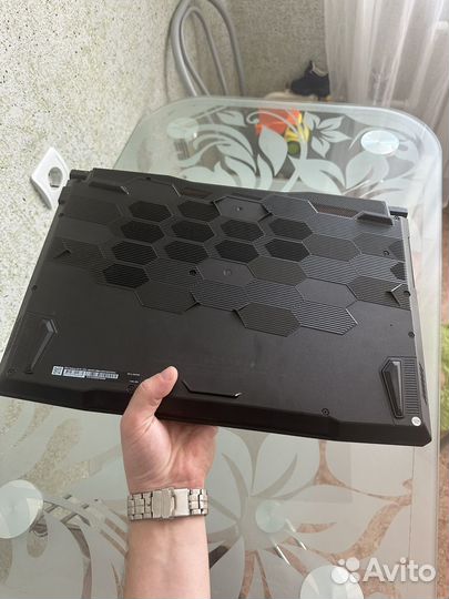 Игровой ноутбук msi katana gf76