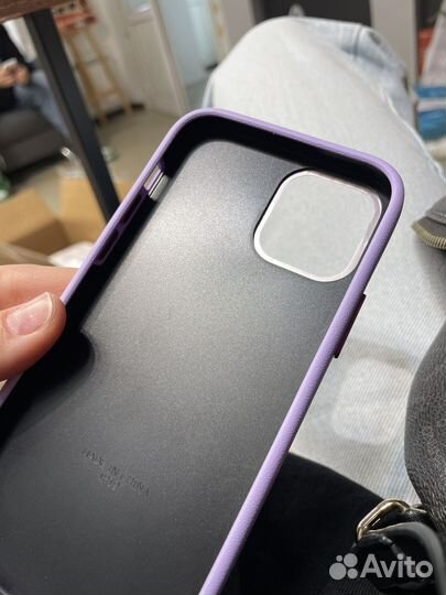 Чехол на iPhone 12