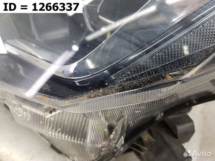 Фара левая Toyota RAV4