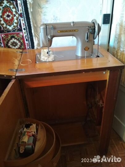 Швейная машина подольск ручная