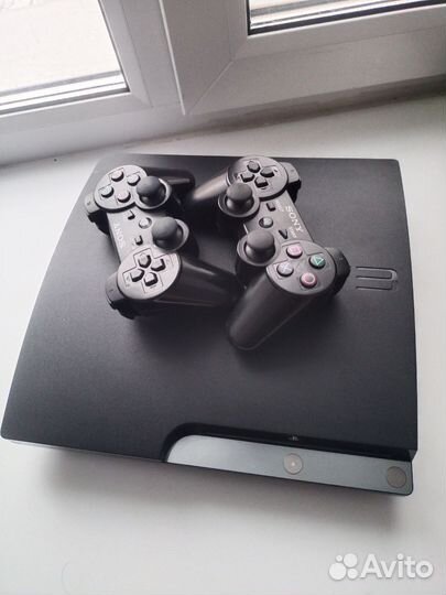 Sony PS3 slim 320 Гб 2 геймпада прошитая