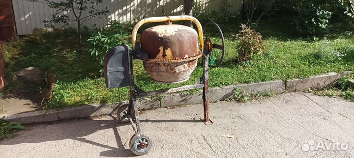 Бетономешалка 170л