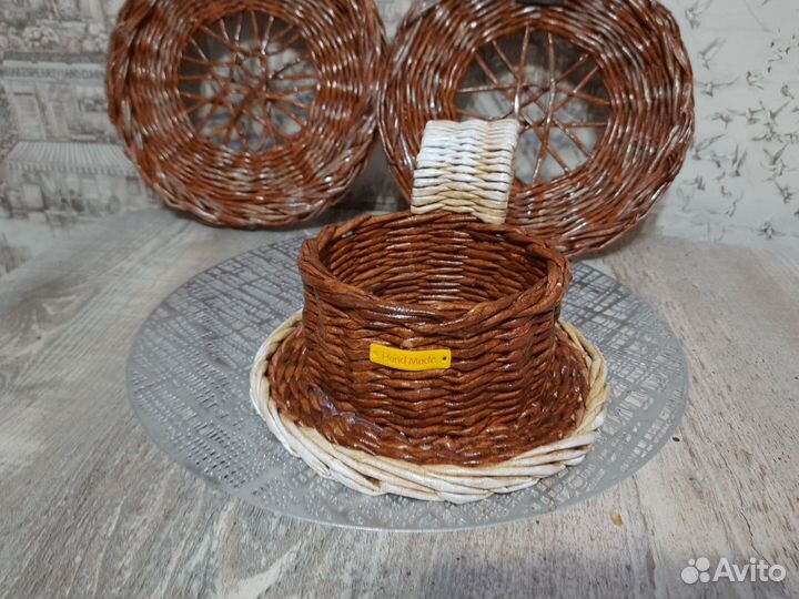 Корзина плетеная
