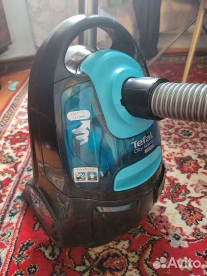 Пылесос Tefal City Space Cyclonic TW2521RA