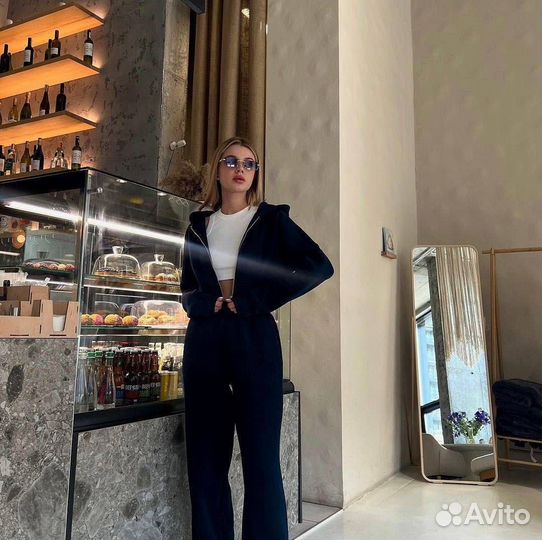 Спортивный костюм женский