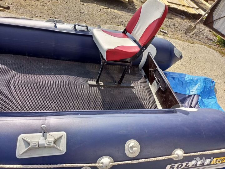 Лодка моторная