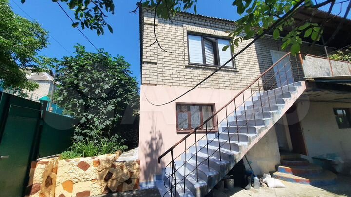 Дом 182,4 м² на участке 4,3 сот.