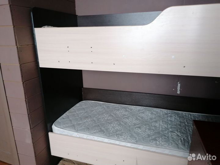 Двухъярусная кровать 180*74