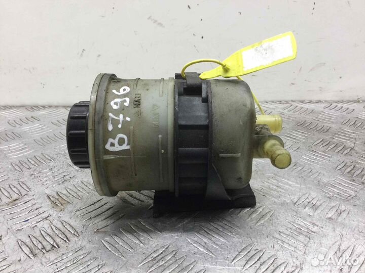 Бачок гидроусилителя Рено Трафик 7700782884 m9r780