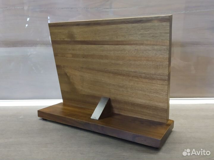 Магнитная подставка для кухонных ножей