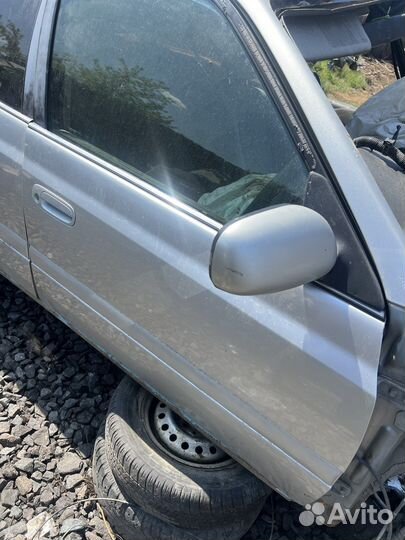 Дверь передняя правая Toyota Carina ST215
