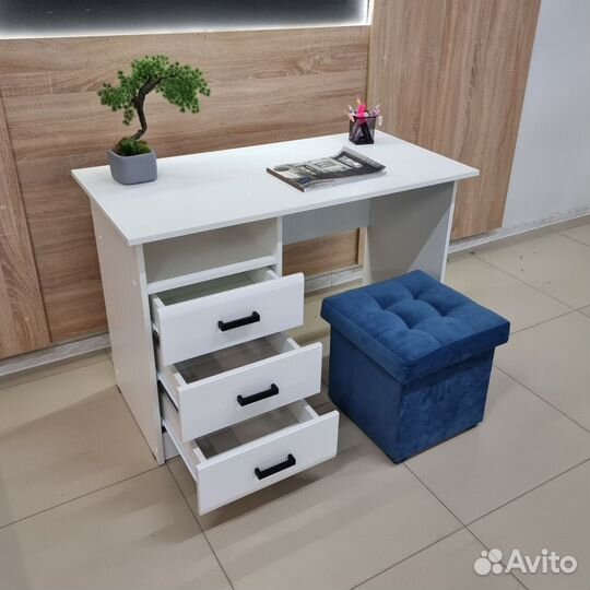 Журнальный столик