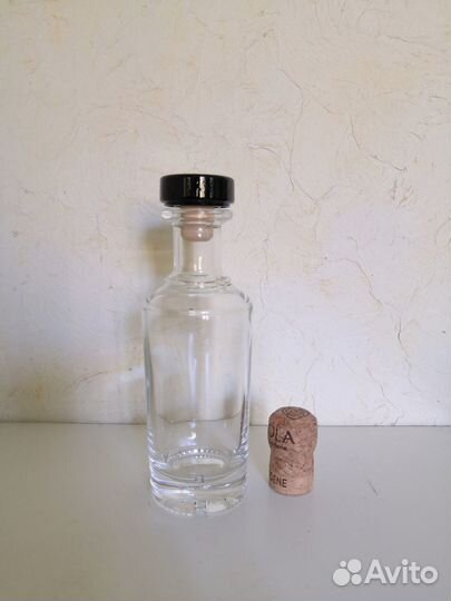 Бутылка маленькая с пробкой 250 мл