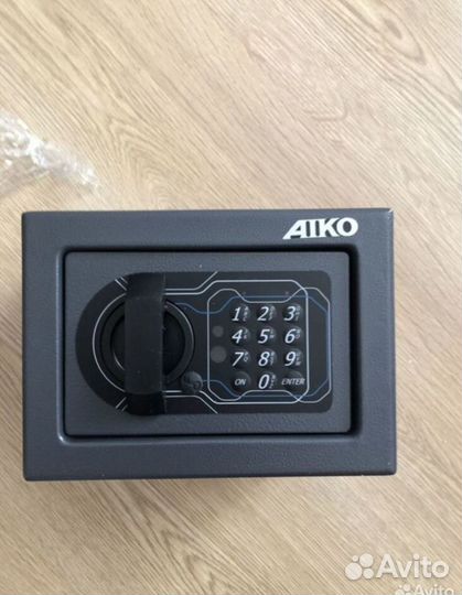 Сейф Aiko T-140 EL