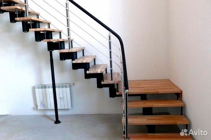 Лестница в коттедж