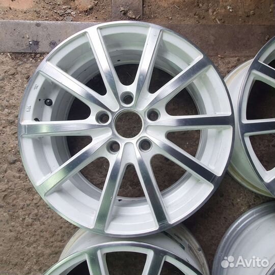 Красивые диски R16