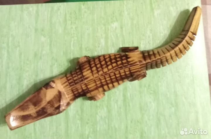 Сувенир новый Крокодил