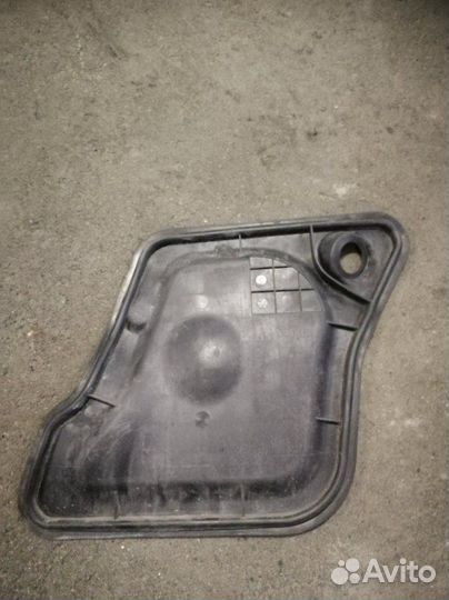 Обшивка двери левая Audi A5 8T 3.2 2007