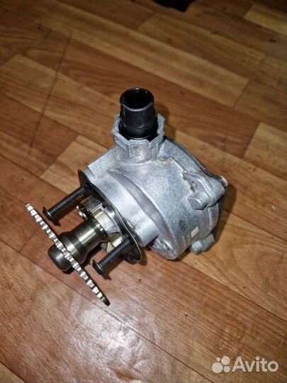 Bmw 5 e60 n52 Вакуумный насос двигателя