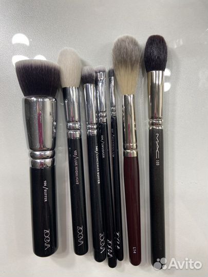 Кисти zoeva мотинова