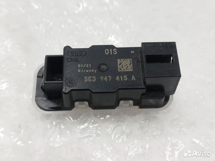 Плафон освещения VAG 5E3947415A